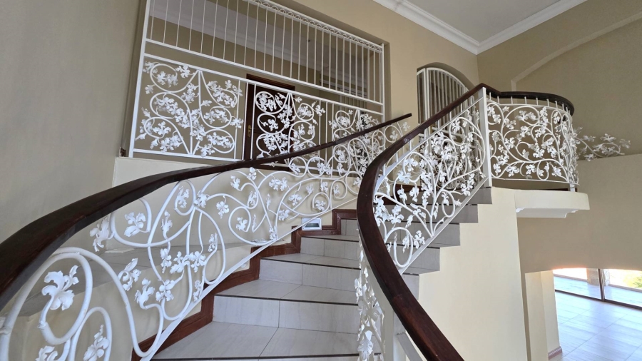 4 Bedroom Property for Sale in Ifafi North West